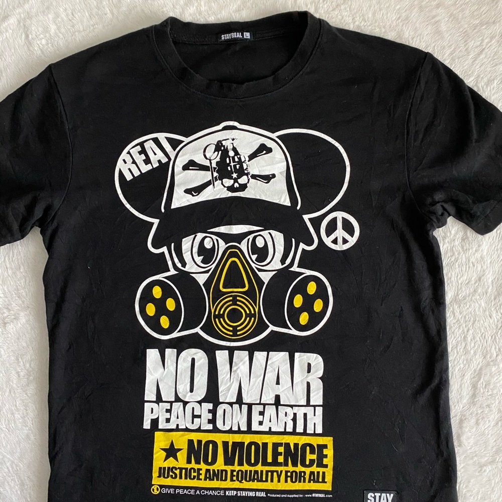 NO WAR PEACE ON EARTH Men’s short sleeve tee - Picture 3 of 9